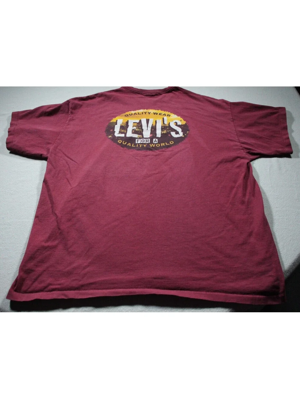 Vintage 90s Levi's Quality Wear For a Quality World T-Shirt XL